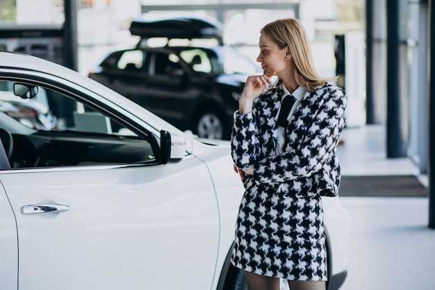 Дизайн и интерьер Nissan Teana